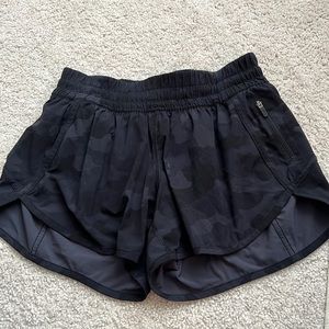 Lululemon track that short